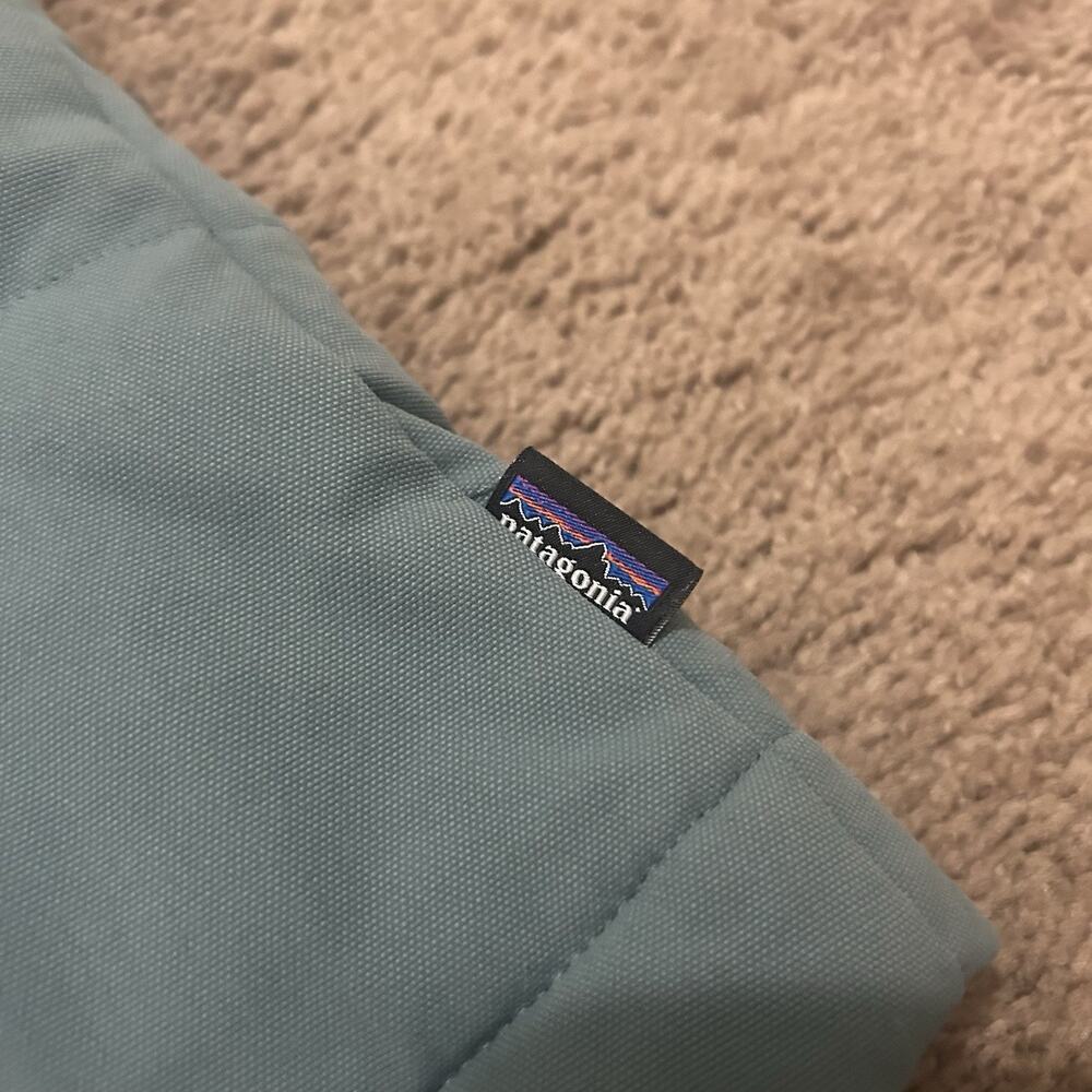 Patagonia Women’s Bivy Hooded Down Vest Size Large Cute Lining - Picture 2 of 7